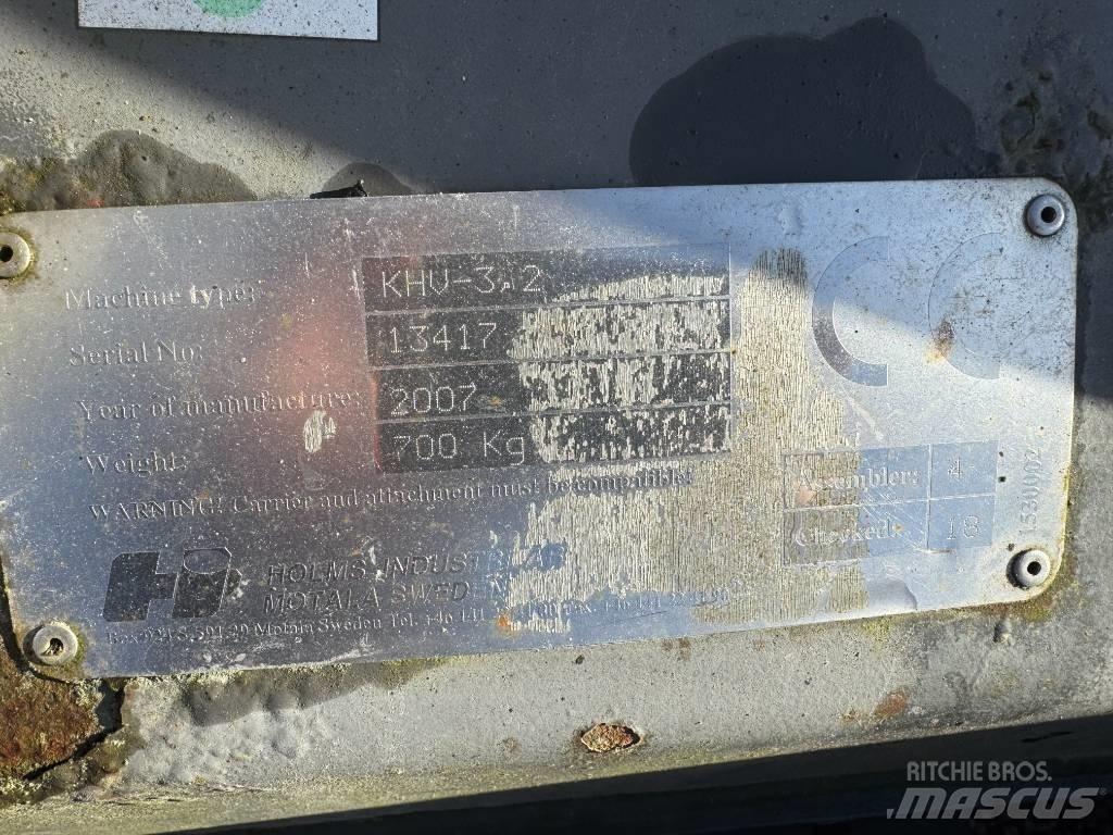 Holms KHV 3,2 حراثات ونصول الجليد