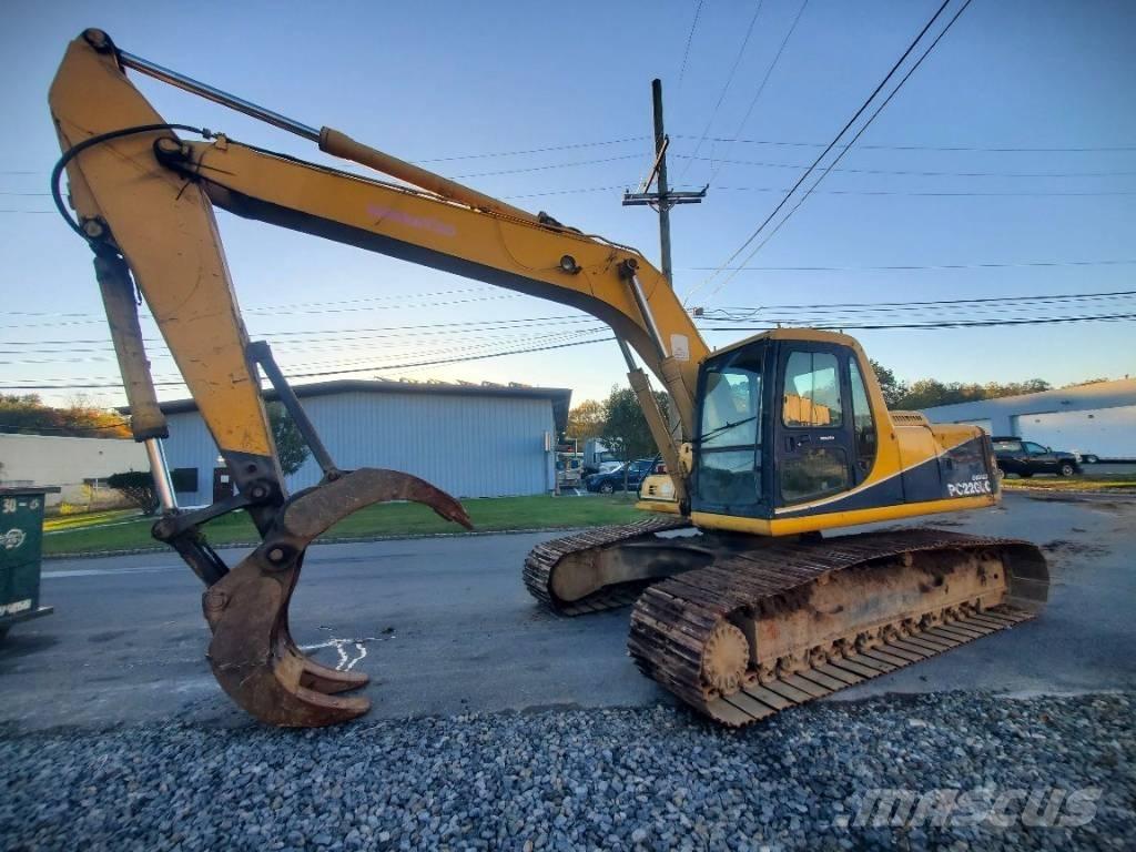 Komatsu PC 220 LC-6L حفارات زحافة