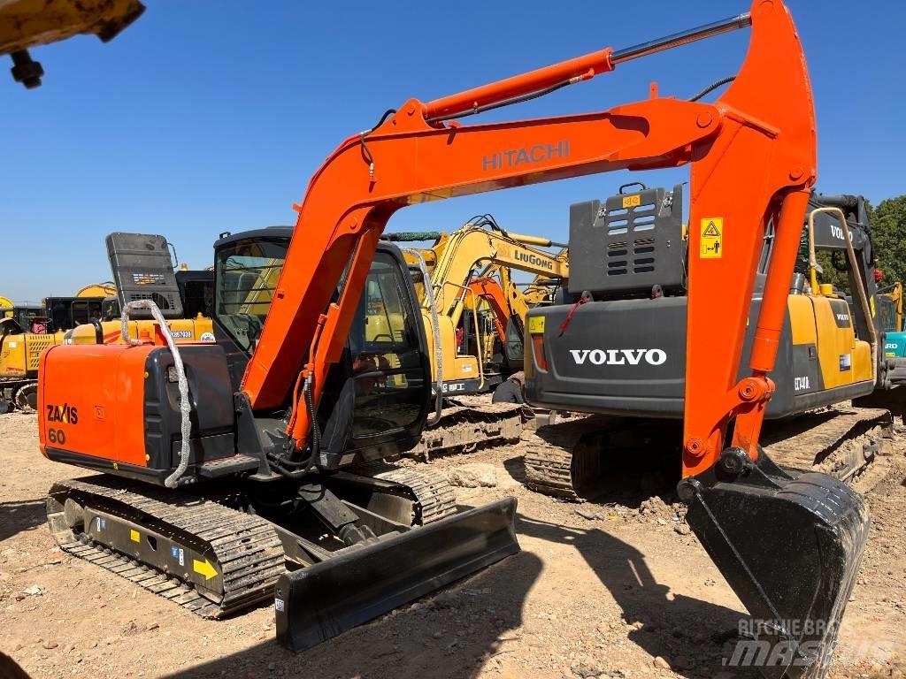 Hitachi ZX 60 حفارات صغيرة أقل من 7 طن (حفارات صغيرة)