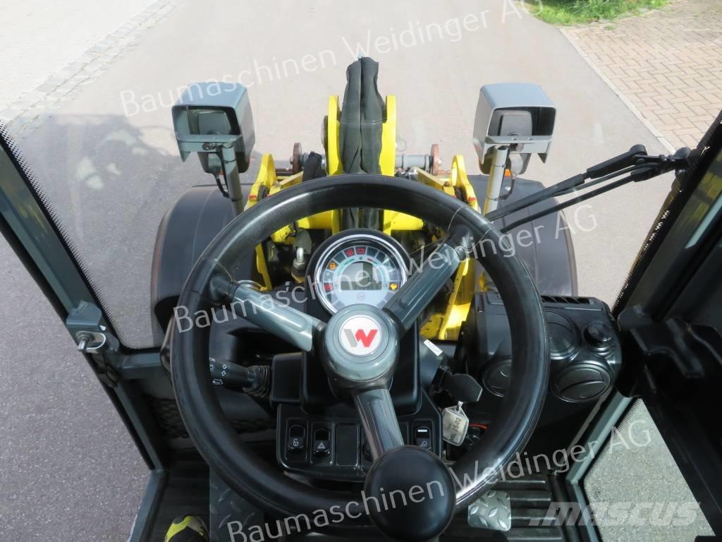 Neuson WL 25 لوادر بعجل