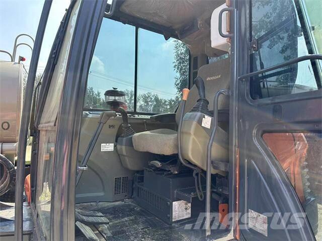 Doosan DX55 حفارات صغيرة أقل من 7 طن (حفارات صغيرة)