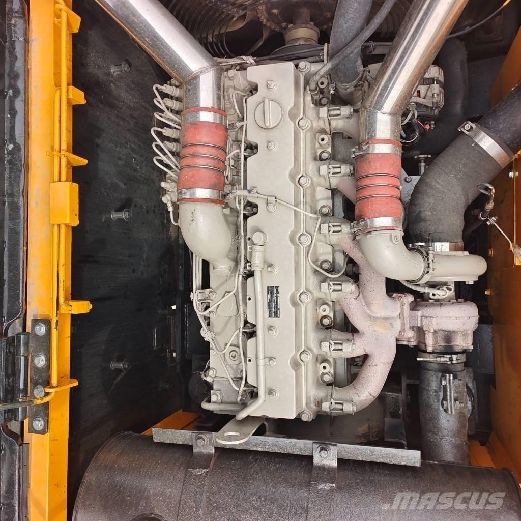 Hyundai 330LC-9T حفارات زحافة