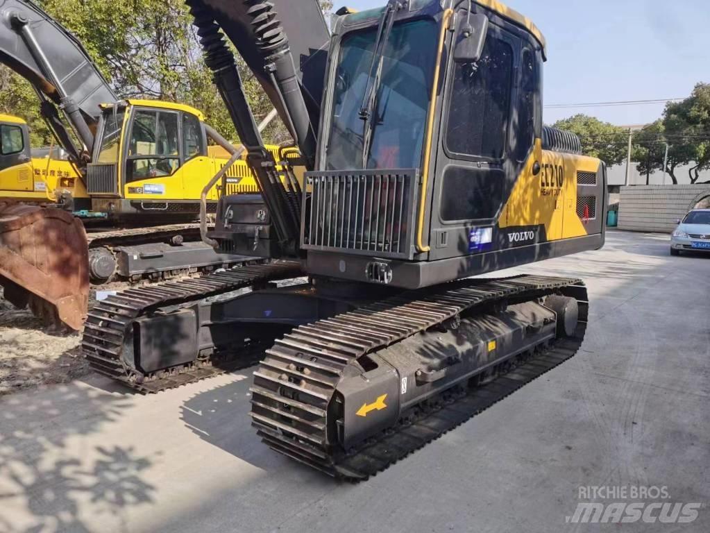 Volvo EC 210 B LC حفارات زحافة
