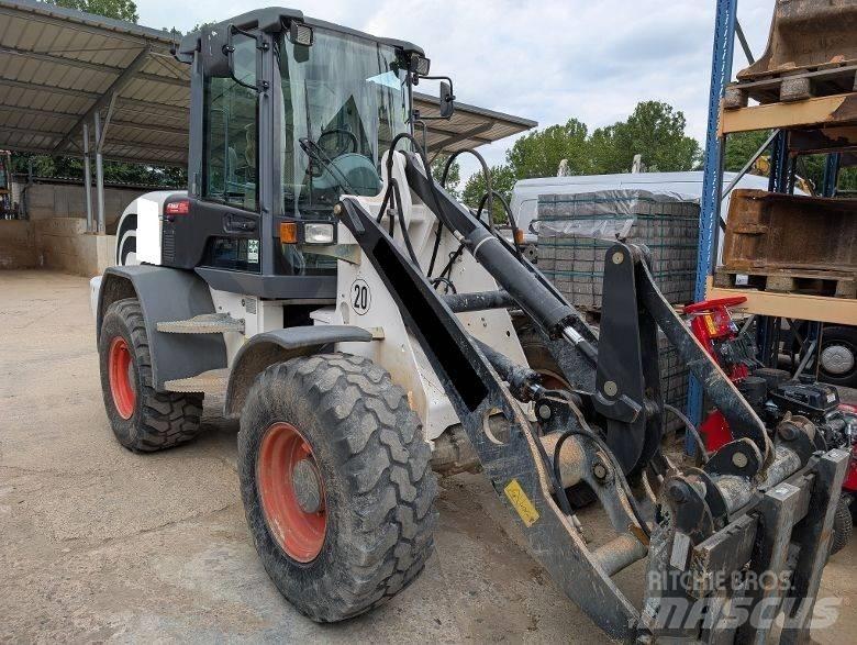 Bobcat TL 120 لوادر بعجل