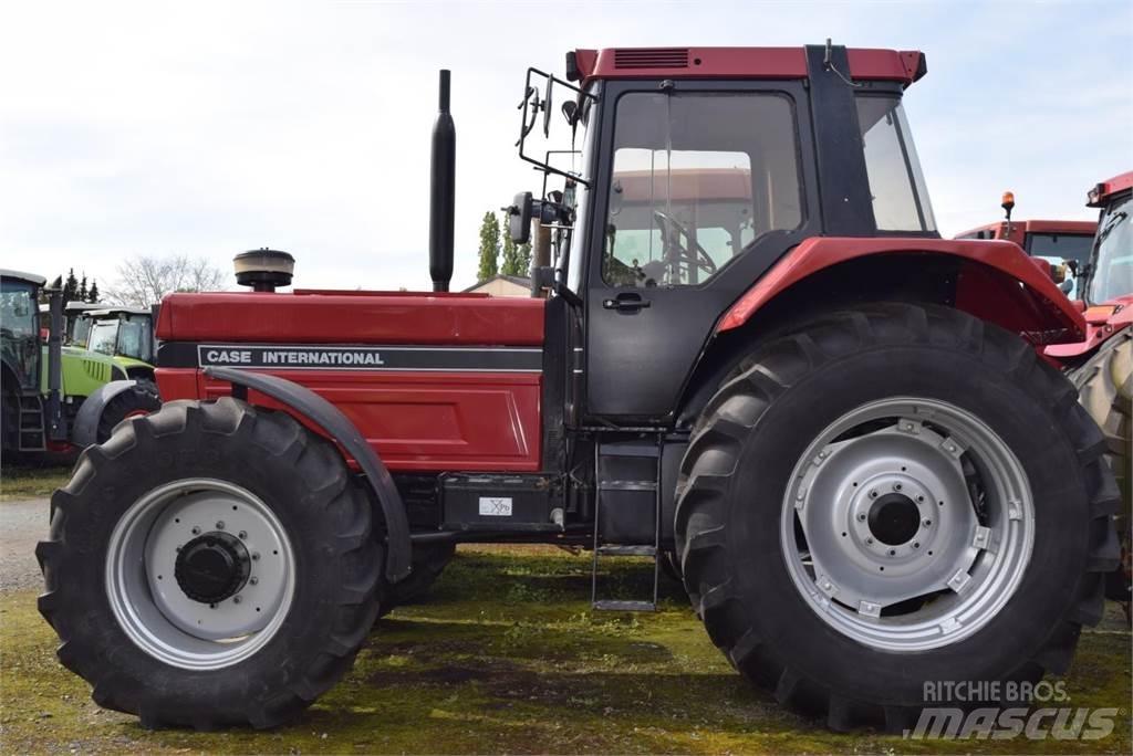 Case IH 1455 XLA الجرارات