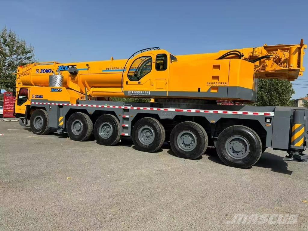 XCMG XCA240 رافعات الطرق الوعرة