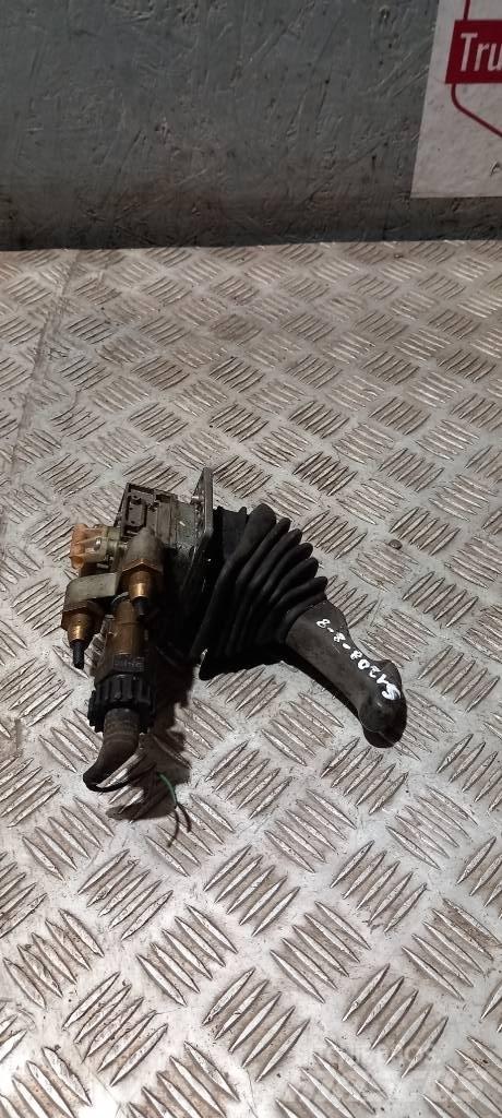Scania S 94   1408332 كابينة والداخلية