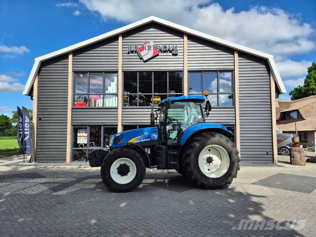 New Holland T 6080 الجرارات