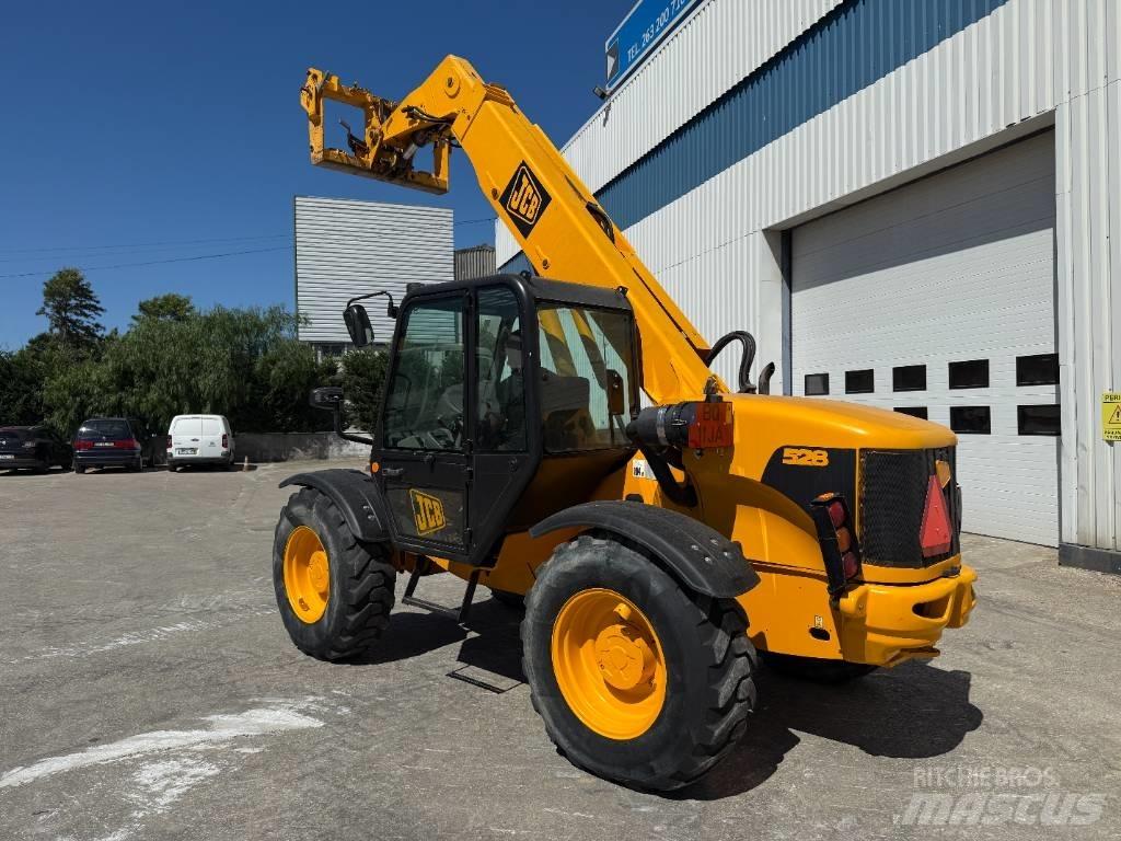 JCB 528-70 مناولات متداخلة