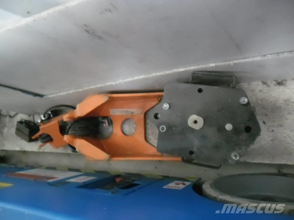 BG Lift M 250 رافعات مجنزرة