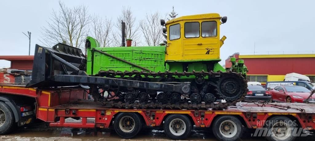  OLD TIMER BULLDOZER بلدوزرات مجنزرة