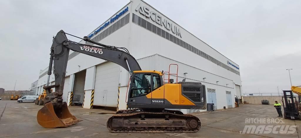 Volvo EC 250 ENL حفارات زحافة