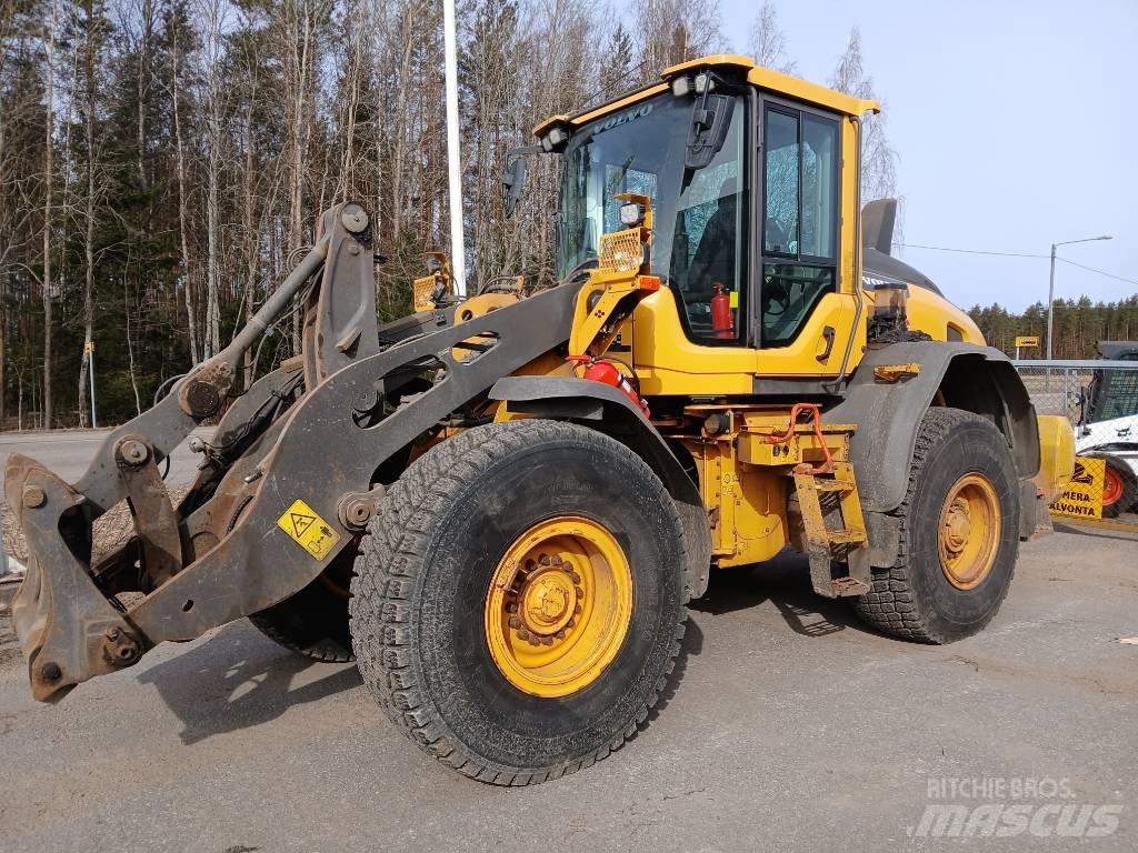 Volvo L 90 H لوادر بعجل