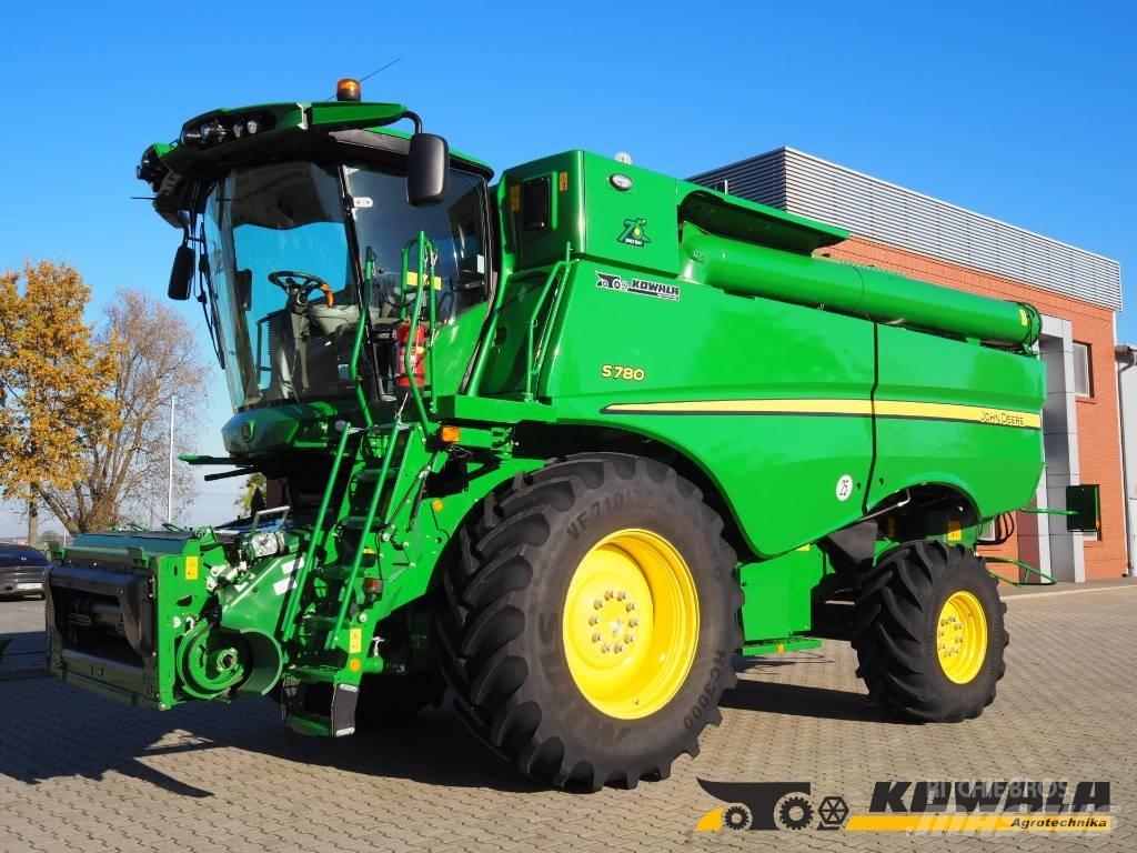 John Deere S780 + 730X حصادات