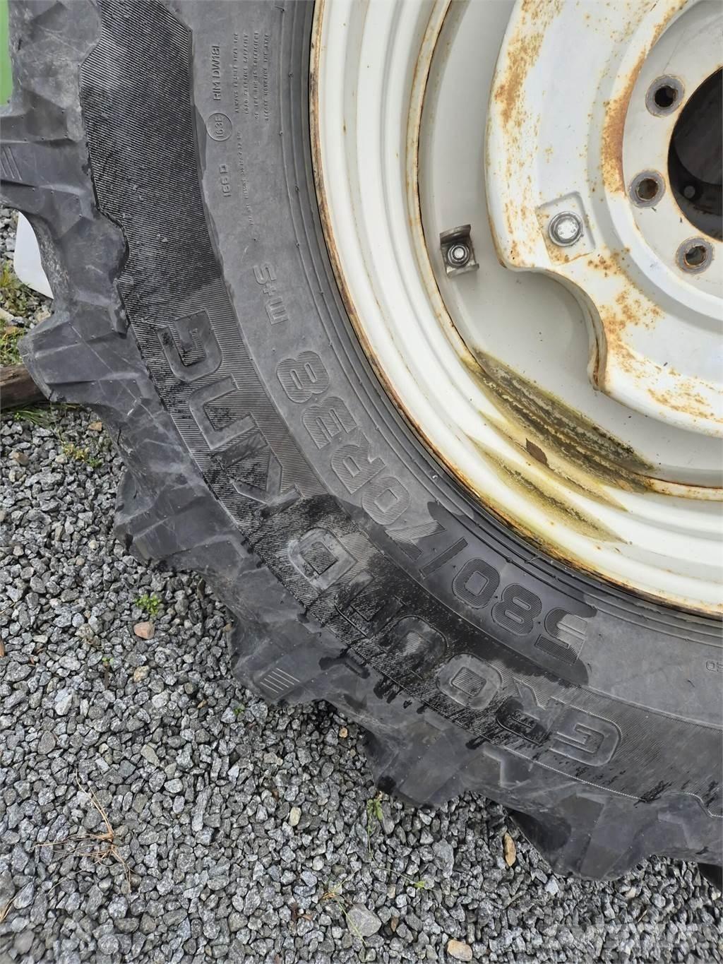 Valtra T163e V الجرارات