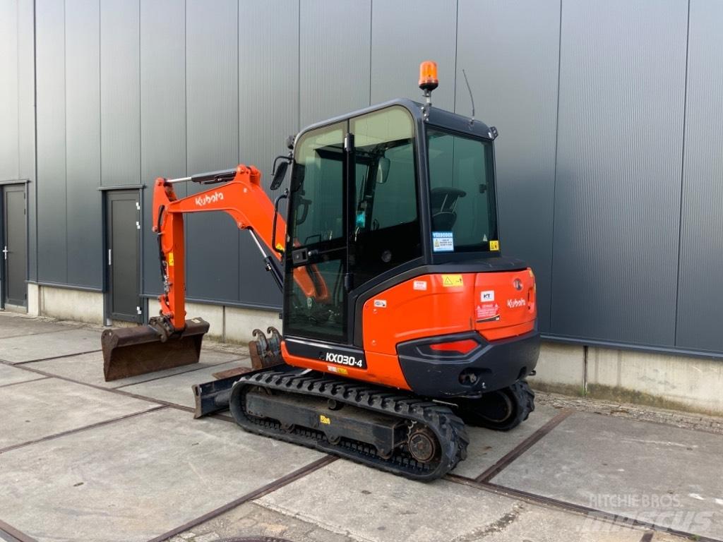 Kubota KX 030-4 حفارات صغيرة أقل من 7 طن (حفارات صغيرة)