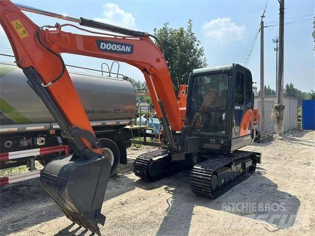 Doosan DX55 حفارات صغيرة أقل من 7 طن (حفارات صغيرة)