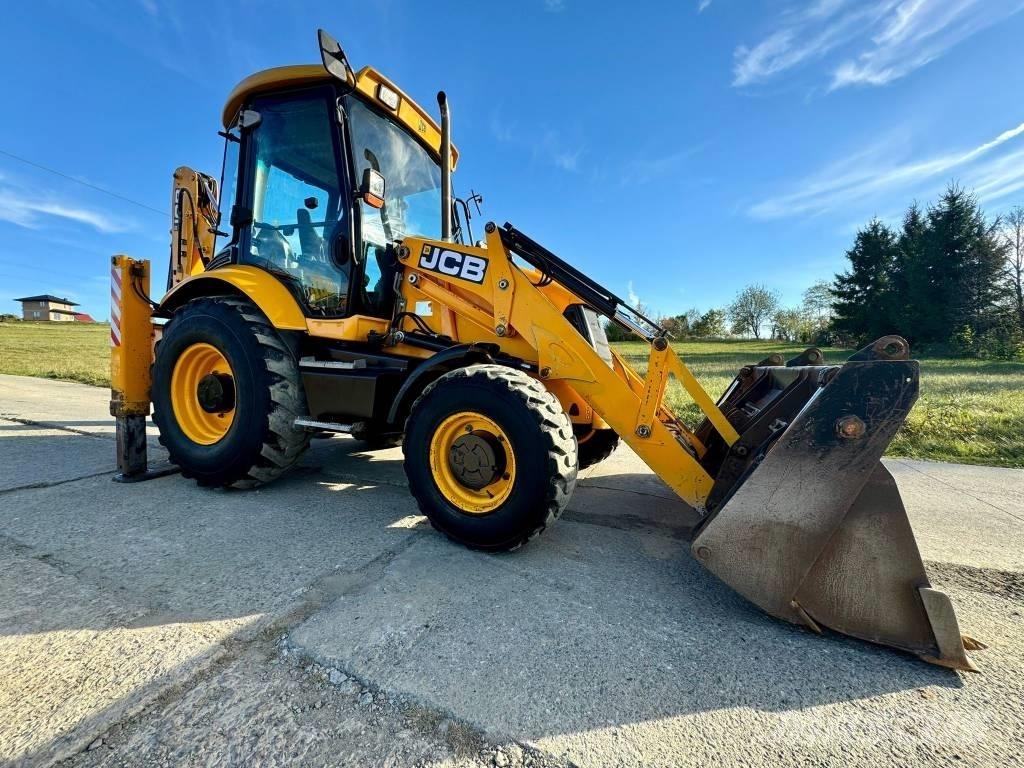 JCB 3CX لوادر ذات جرافات عكسية