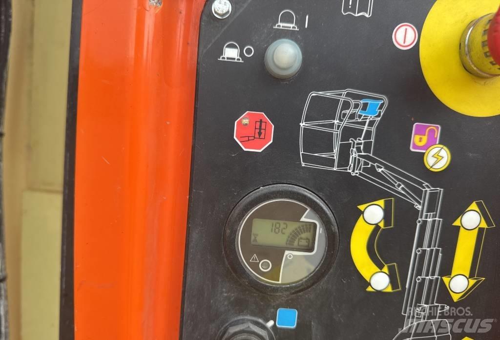 JLG Toucan 8 E رافعات السارية الرأسية