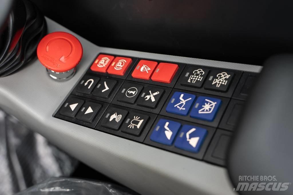 Manitou ULM 412 H معدات مناولة لأغراض الزراعة