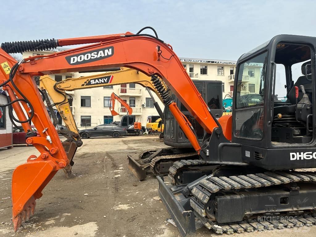 Doosan DH 60-7 حفارات زحافة