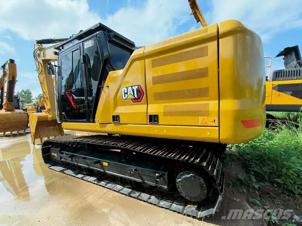 CAT 320 حفارات زحافة