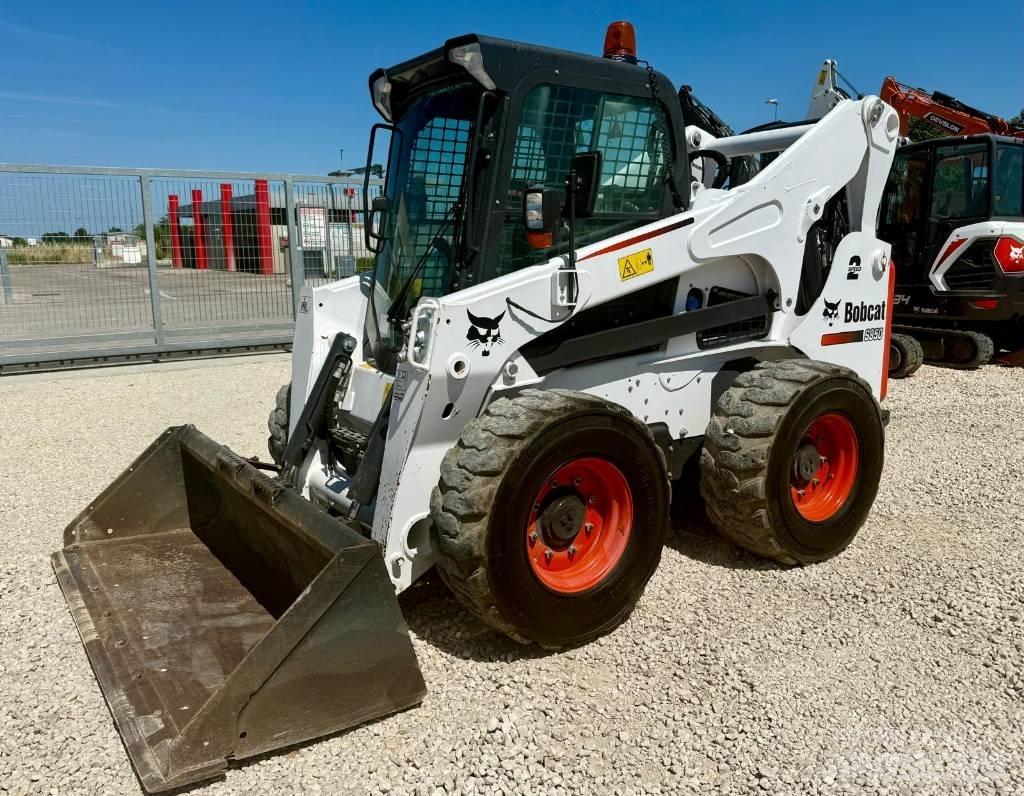 Bobcat S 850 لوادر انزلاقية التوجيه