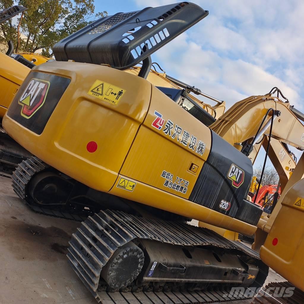 CAT 320 D حفارات زحافة