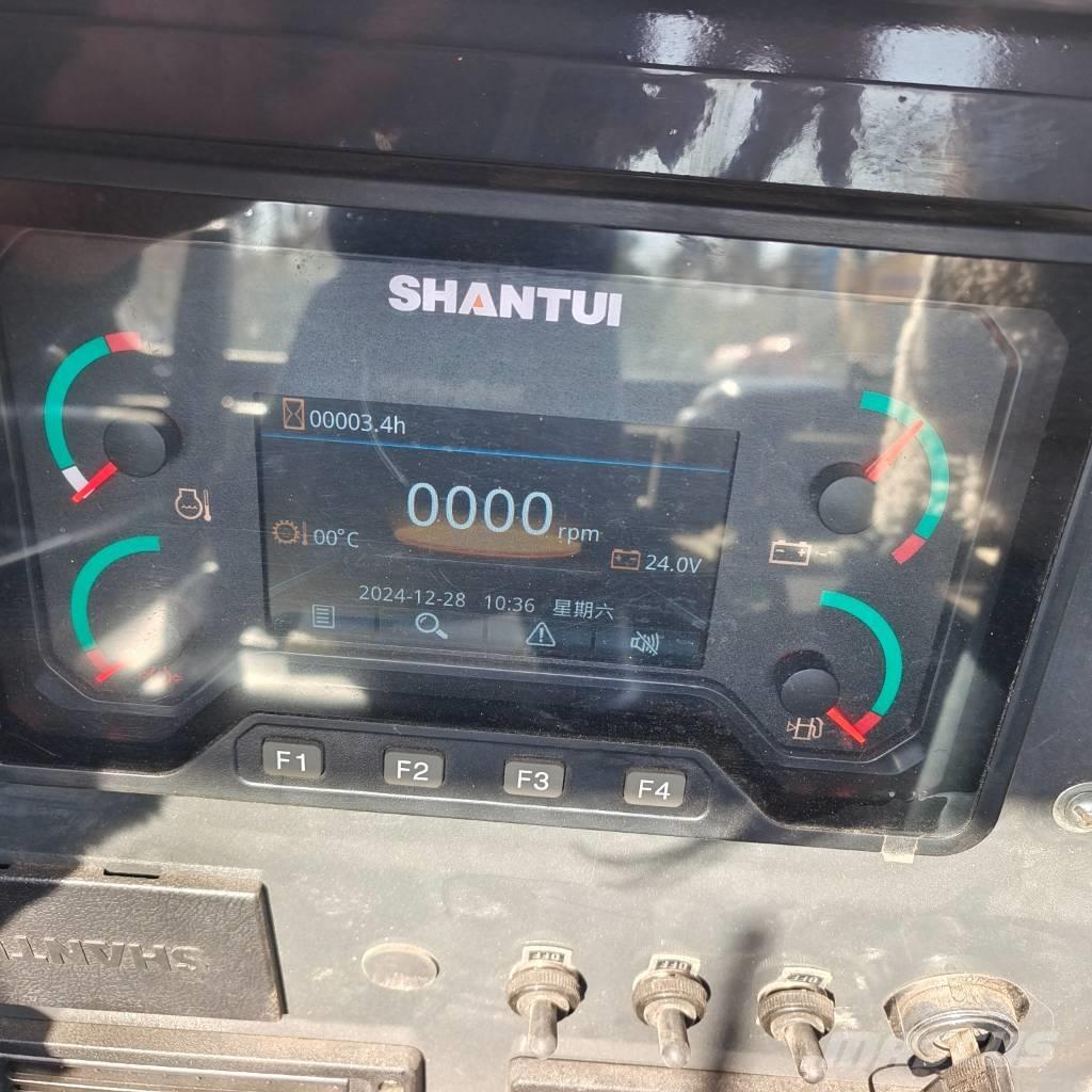 Shantui SD 22 بلدوزرات مجنزرة