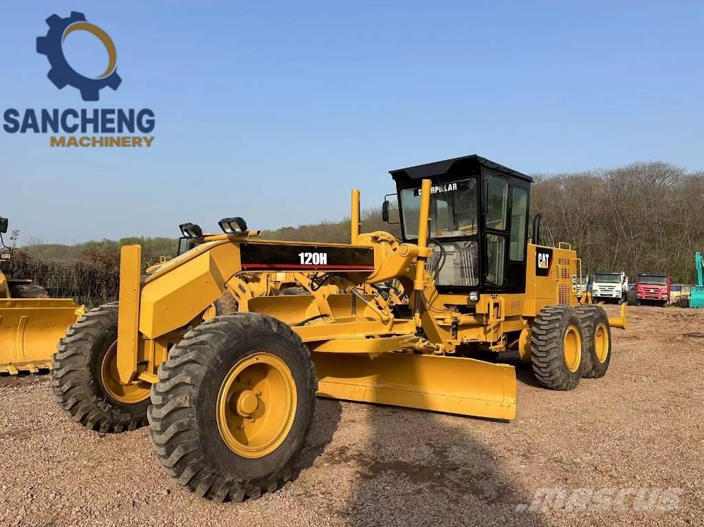 CAT 120 H معدات تمهيد الطرق