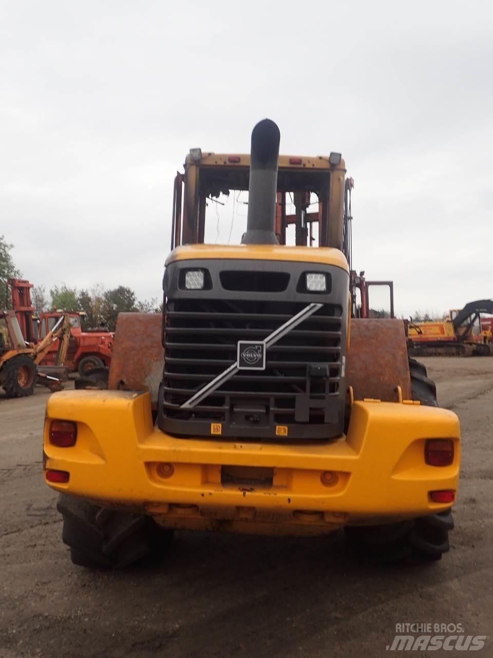 Volvo BM L90 E الجرارات