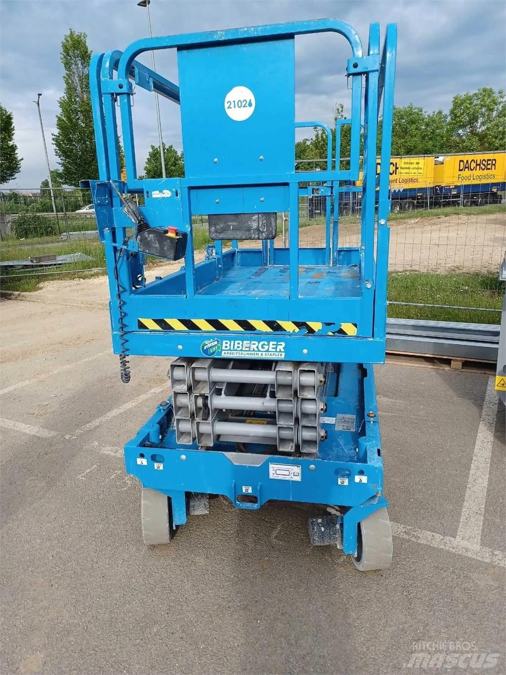 Genie GS 2646 رافعات مقصية الشكل