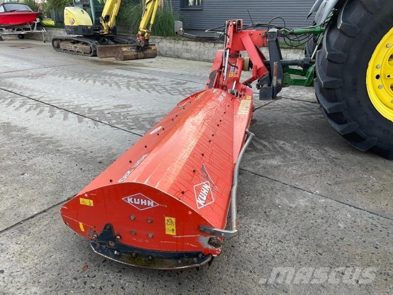 Kuhn RSM 210 ماكينات أخرى لتجهيز الأراضي