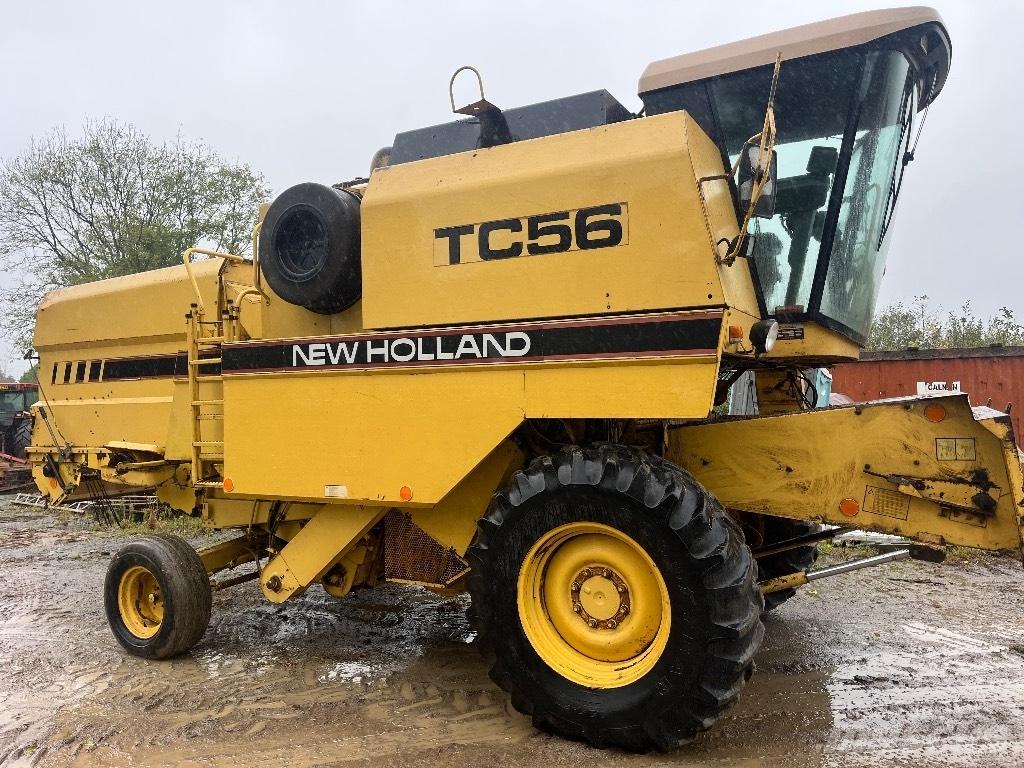 New Holland TC 56 حصادات