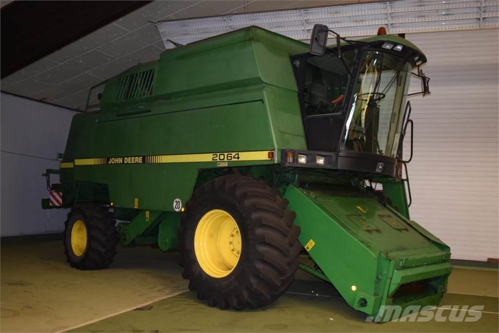 John Deere 2064 حصادات