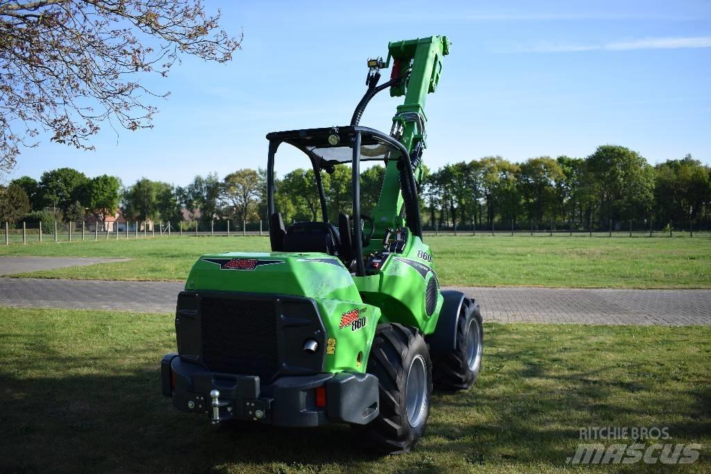 Avant 860 i TDL لوادر صغيرة