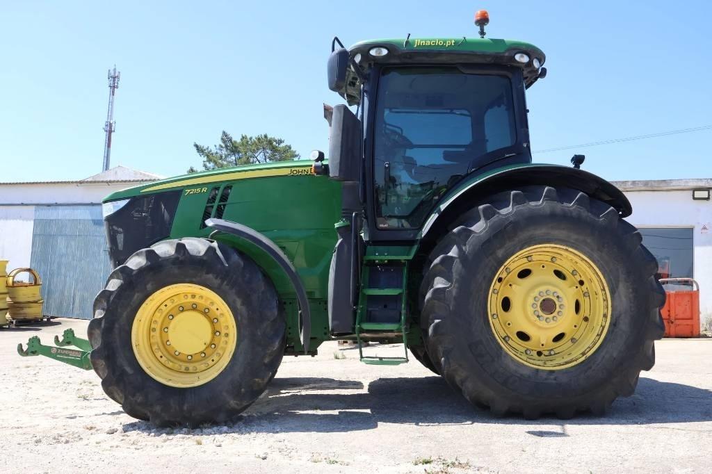 John Deere 7215 R الجرارات