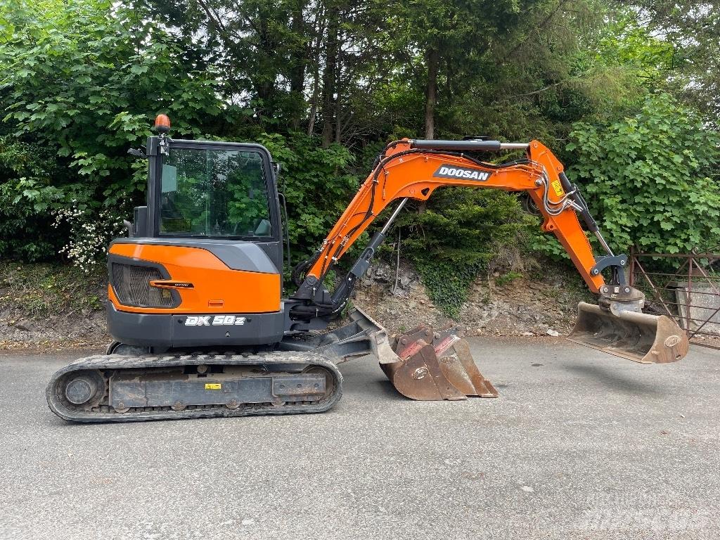 Doosan DX 50 Z حفارات صغيرة أقل من 7 طن (حفارات صغيرة)