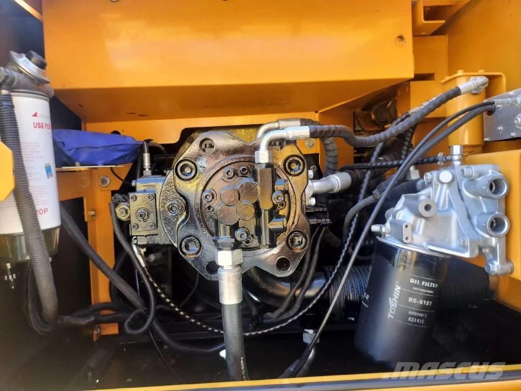 Sany SY215C حفارات زحافة