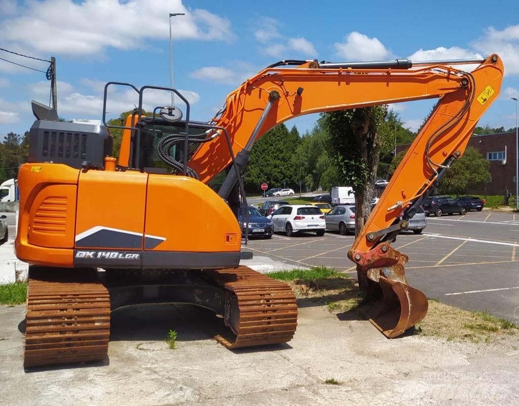 Doosan DX140LCR-7 حفارات زحافة