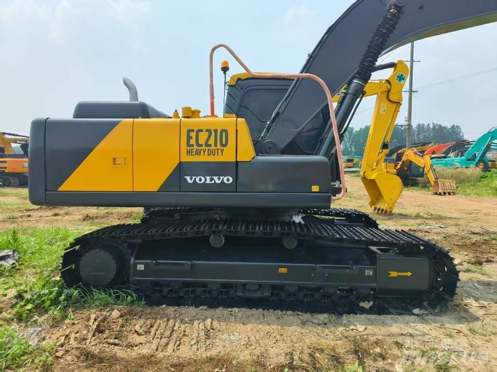 Volvo EC 210 حفارات زحافة