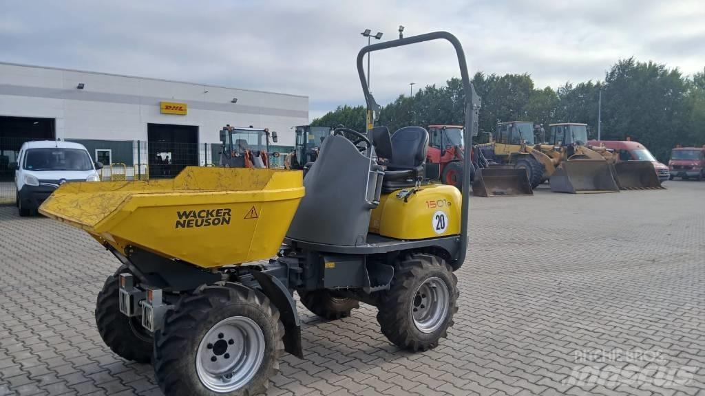 Wacker Neuson 1501 عربات نقل قلابة للمواقع