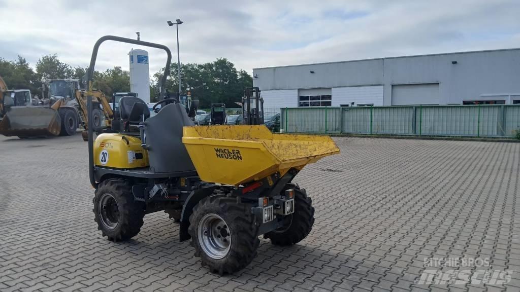 Wacker Neuson 1501 عربات نقل قلابة للمواقع
