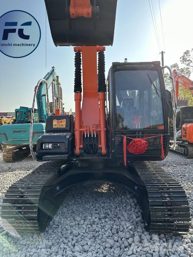 Hitachi ZX 120 حفارات زحافة