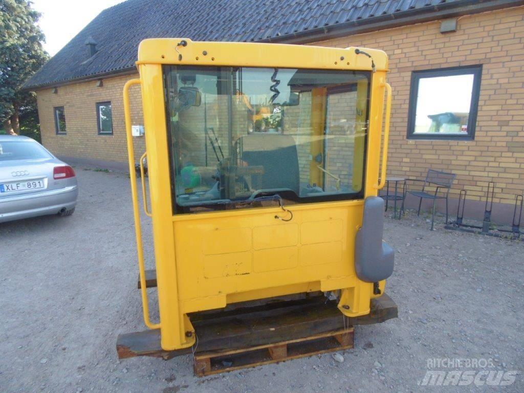 Volvo L 150 E كابينة والداخلية
