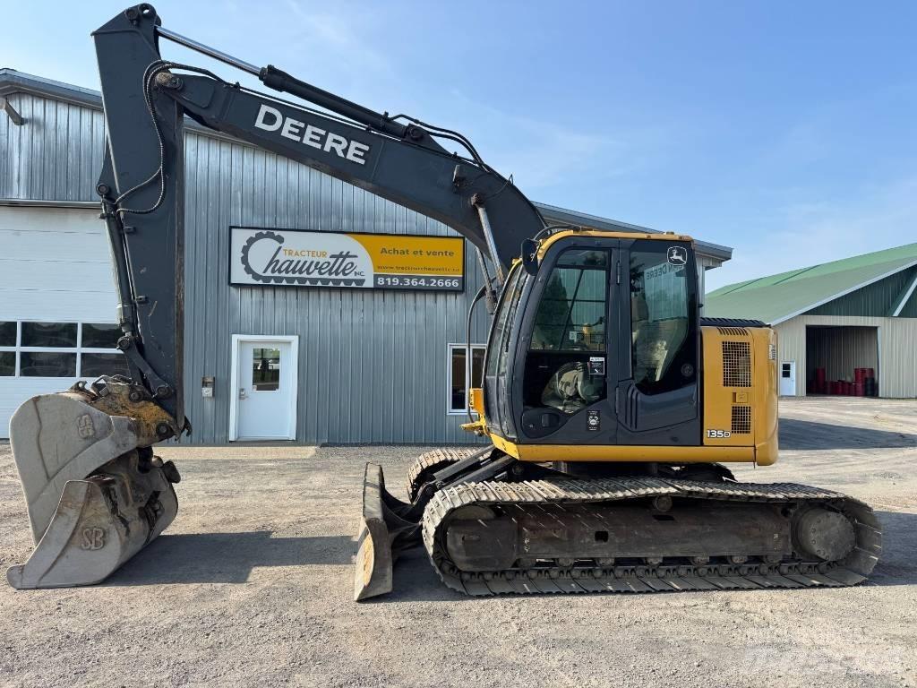John Deere 135 D حفارات زحافة