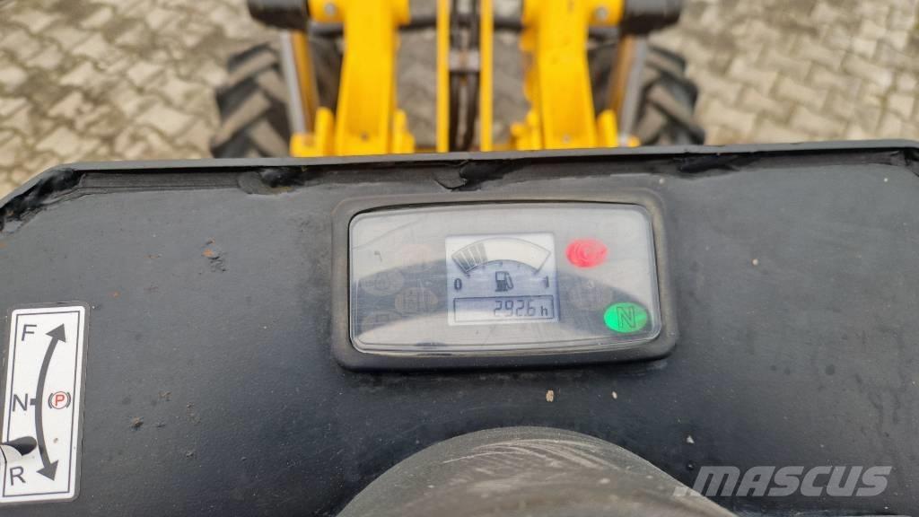 JCB 1 T - 1 تفريغ المقطورات