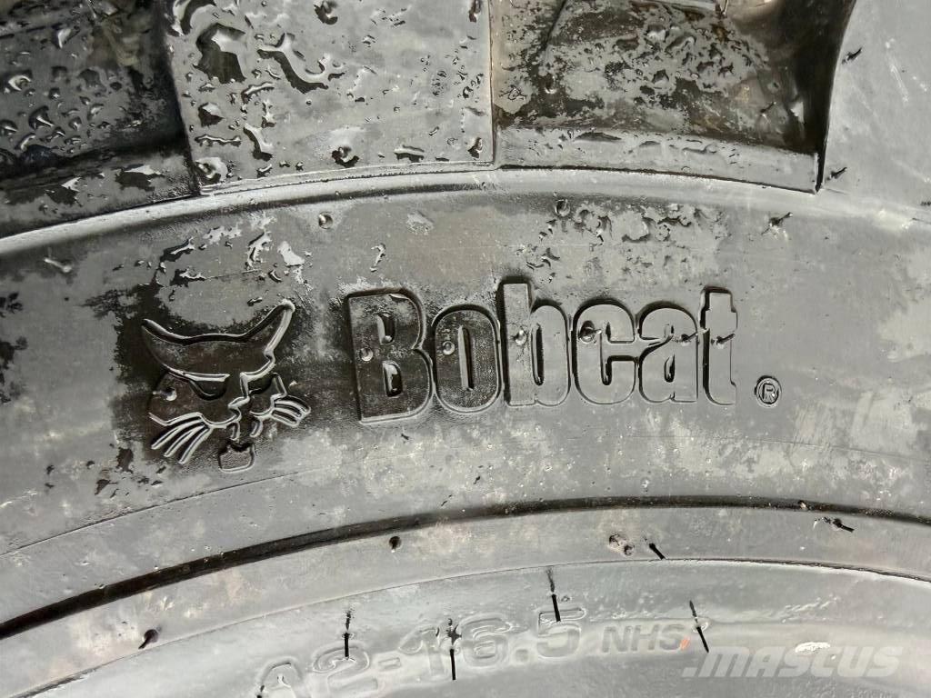 Bobcat Wheels معدات البناء - غير ذلك