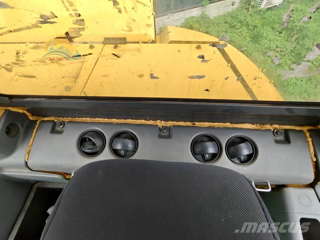 Komatsu PC 70-8 حفارات زحافة