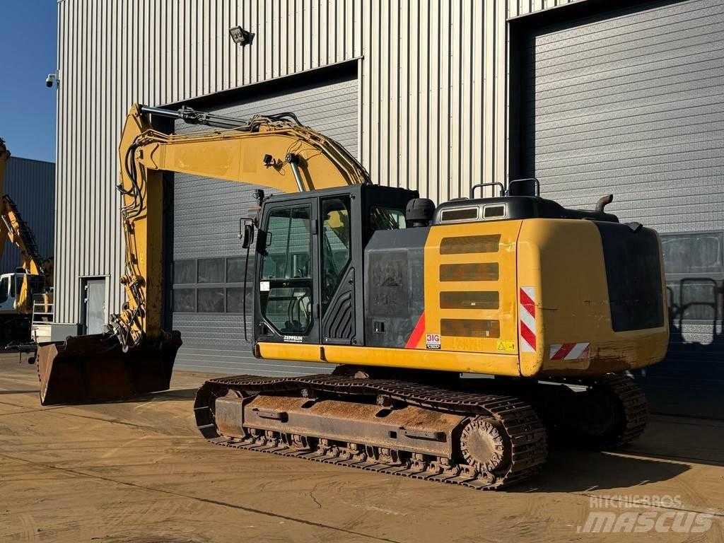 CAT 320EL حفارات زحافة
